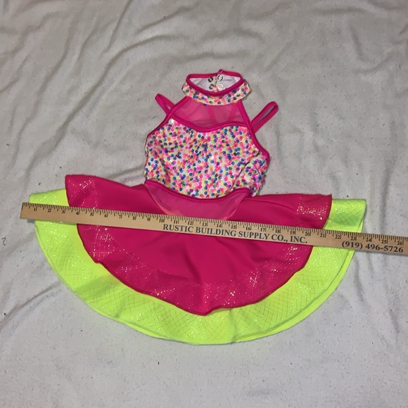 Weissman Costume “Oh me Oh my Oh you!” Child small. Pink and yellow with sequins - Picture 13 of 16
